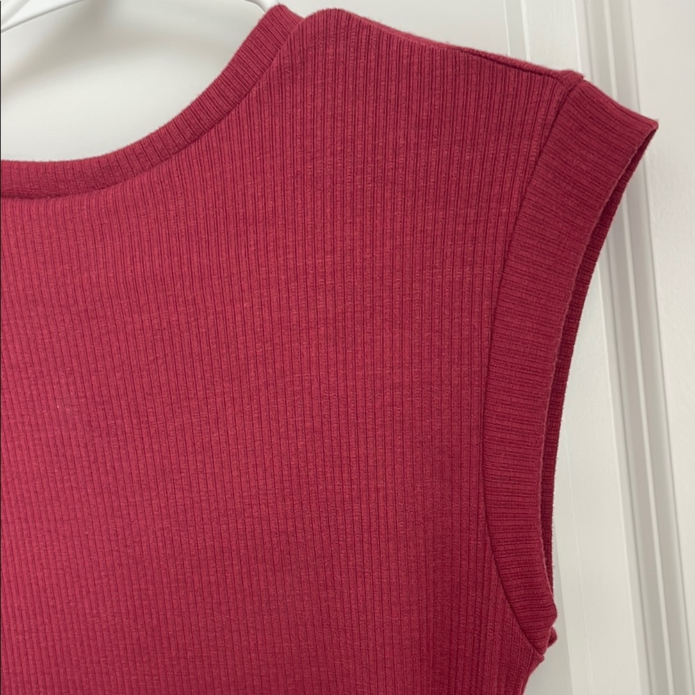 ALYA Ribbed Midi Dress - Picture 10 of 10